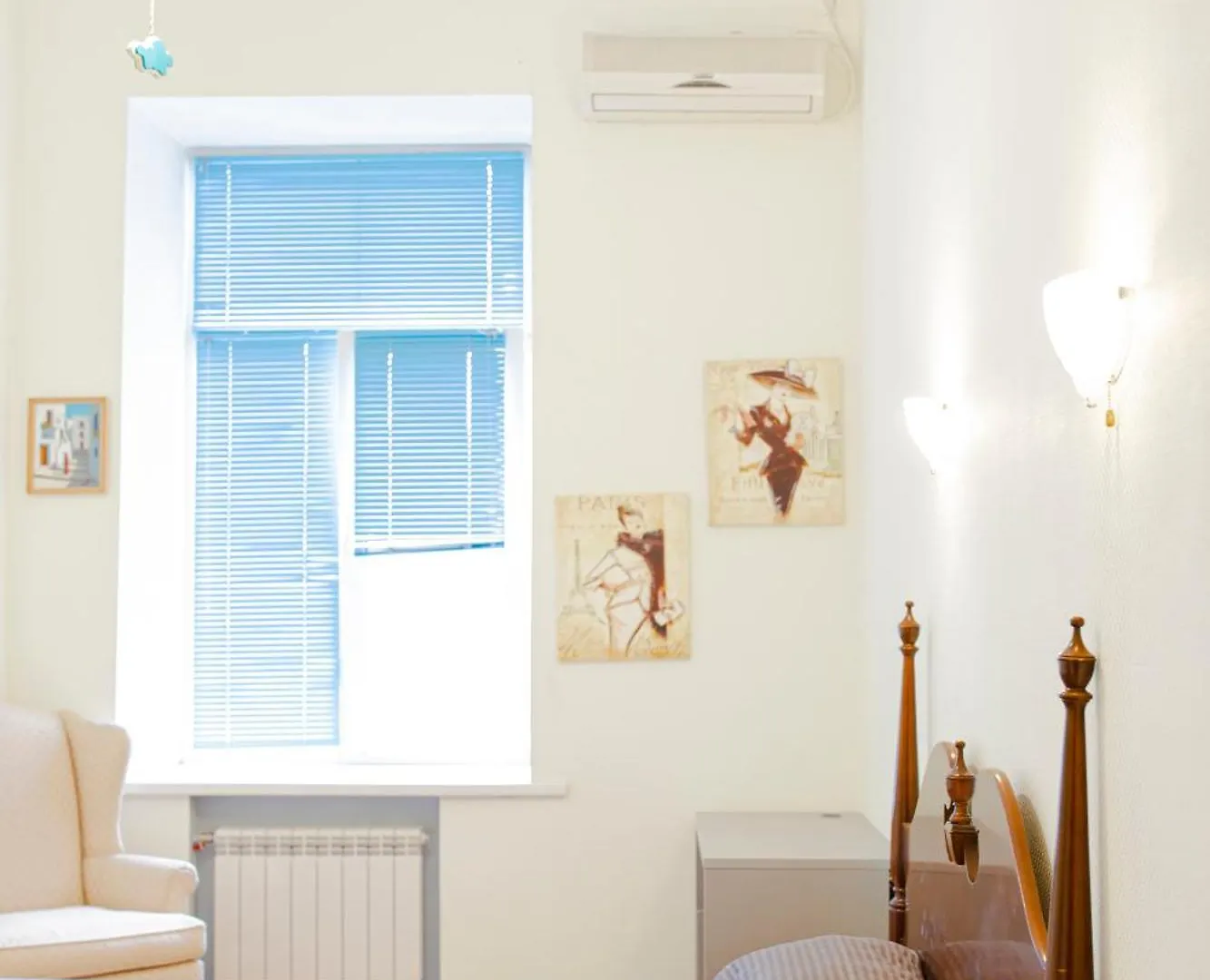 Apartment Апартаменти 3-Кімнатні В Центрі, Метро Театральна Kyiv Ukraine